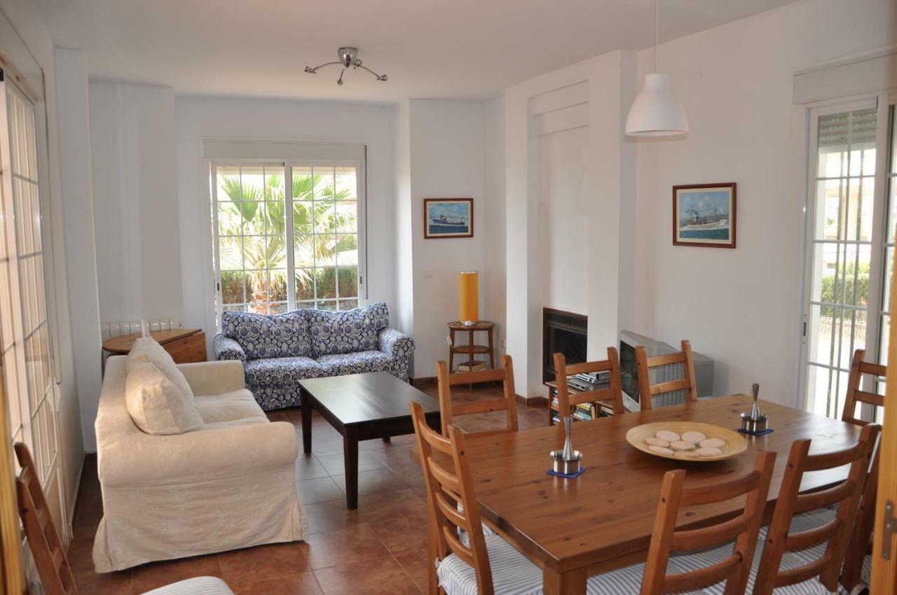 Villa Canela With Heated Pool, Piscina Climatizada Isla Canela Kültér fotó